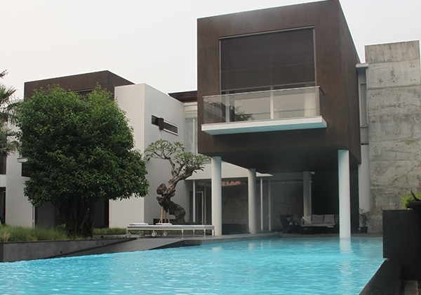 Onna Bandung WINDHOUSE OUTDOOR BLINDS 