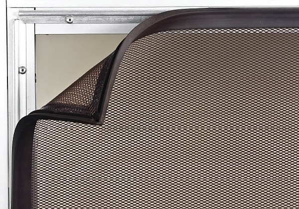 Onna Bandung RUBBER INSECT SCREENS 